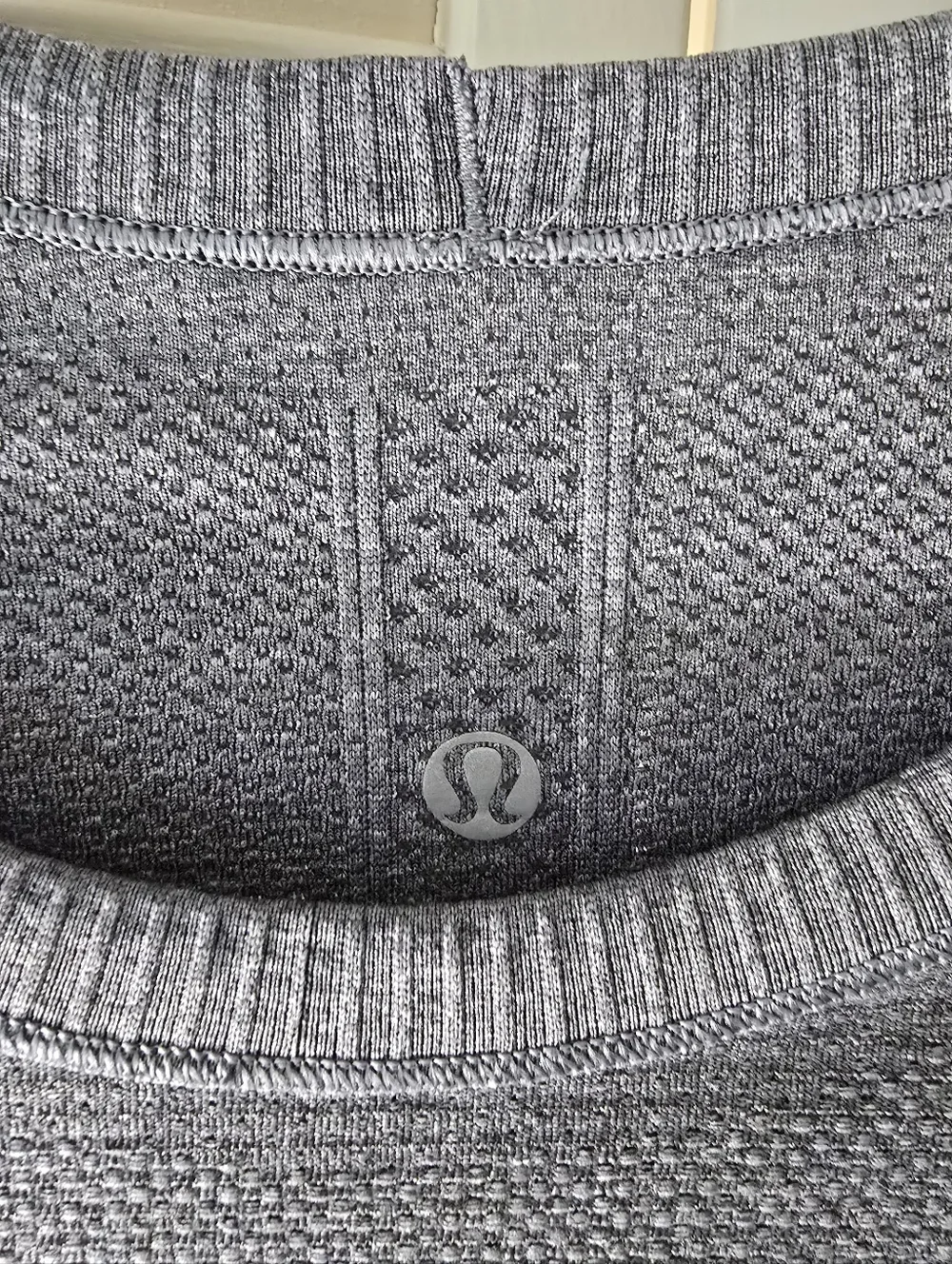 Lululemon Swiftly Tech Long Sleeve Shirt - Picture 3 of 10